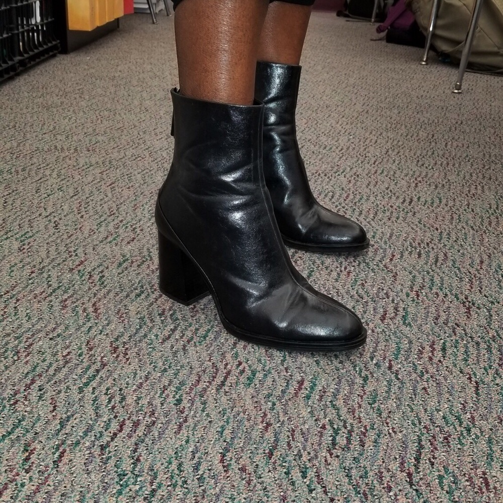ZARA Ankle Boots with Back Zip 10 - Picture 7 of 9